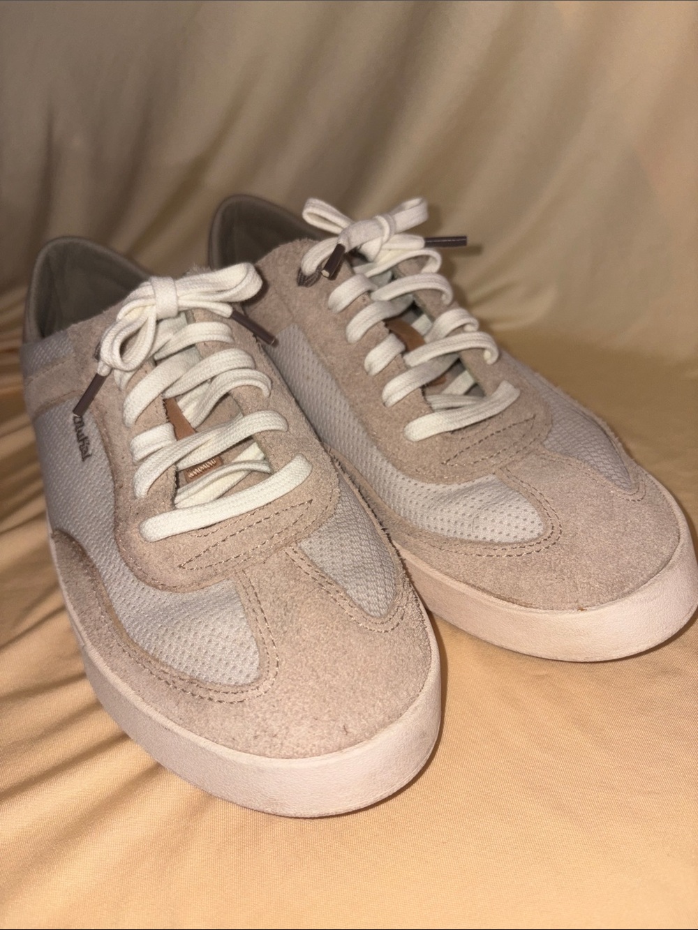 Olukai Kilea Casual Beige Suede & Mesh women’s Sneakers size 8